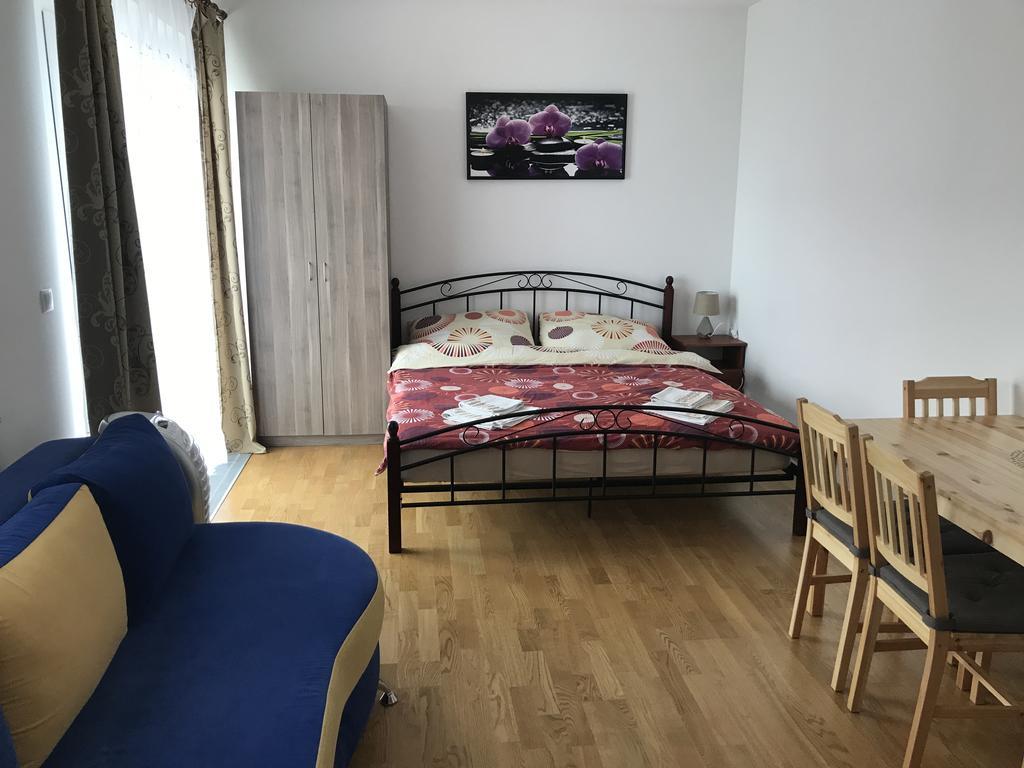 Glory Apartment