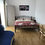 Apartment Glory